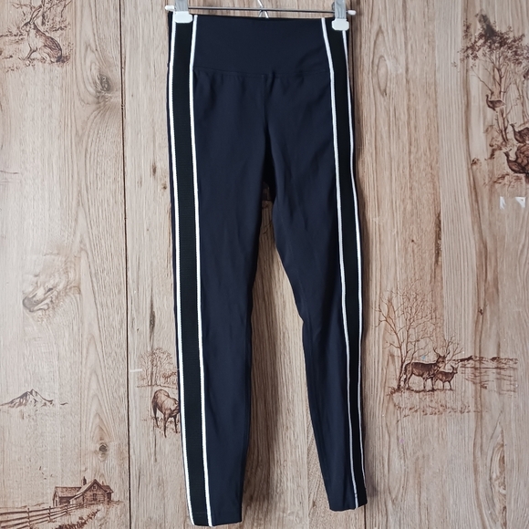 New Balance Black Sport Stripe Leggings Size Small - Picture 1 of 11
